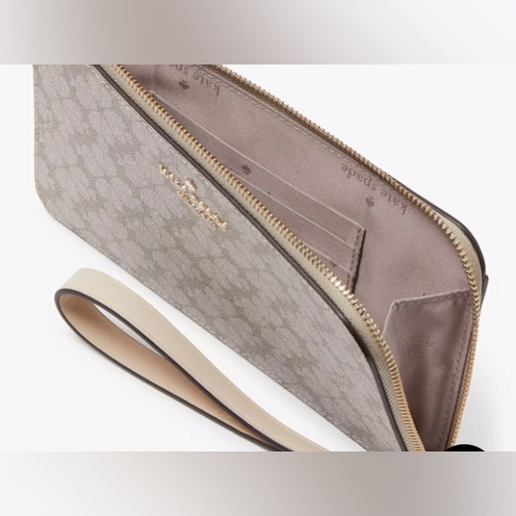 Kate Spade ♠️ Wallet - Picture 4 of 7